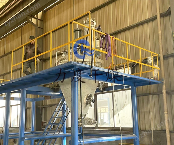 力度干燥——硫酰胺螺帶真空干燥機(jī)！